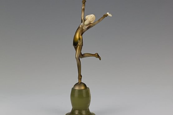 ☑️ 20th Century Decorative Arts |Dakon art deco bronze ivory figure
