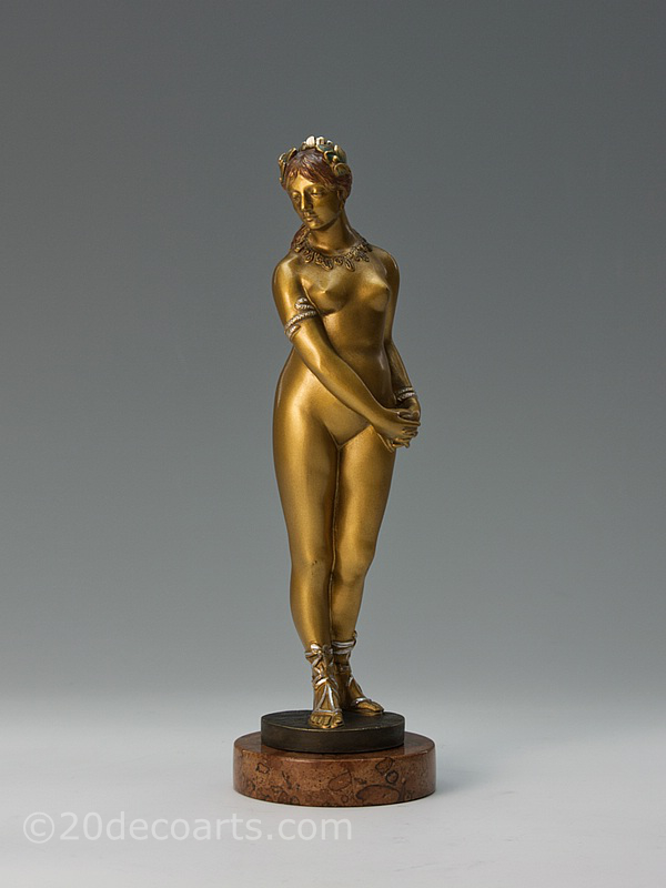 M Ehleder - A fine bronze sculpture, Austria circa 1900, in the romantic neo-classical style, the young woman with a serene gaze