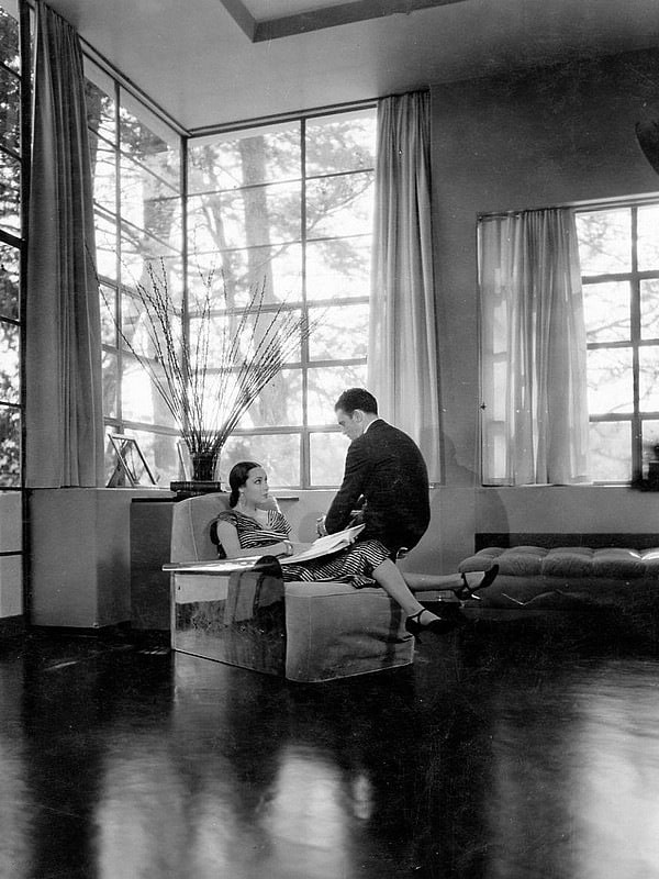 ☑️ Dolores Del Rio and Cedric Gibbons in their home.